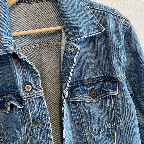 Brandy Melville Denim Jacket - Picture 3 of 4